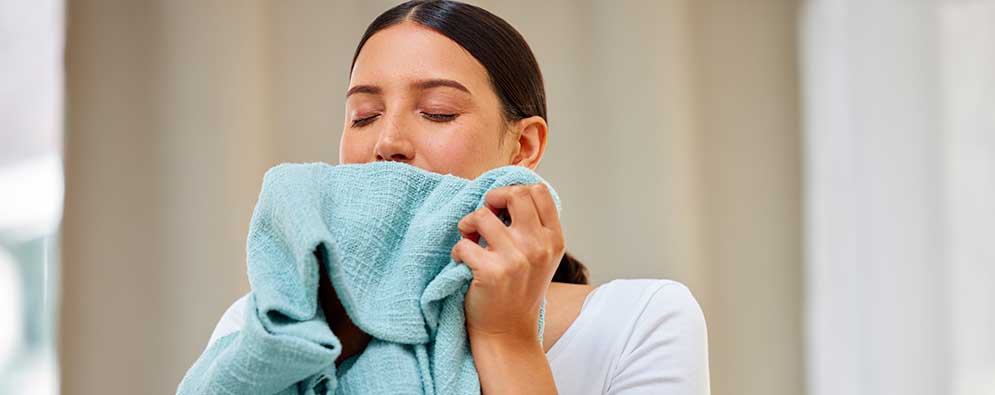 L’editoriale | In un mondo di odori, vogliamo solo tessuti profumati!